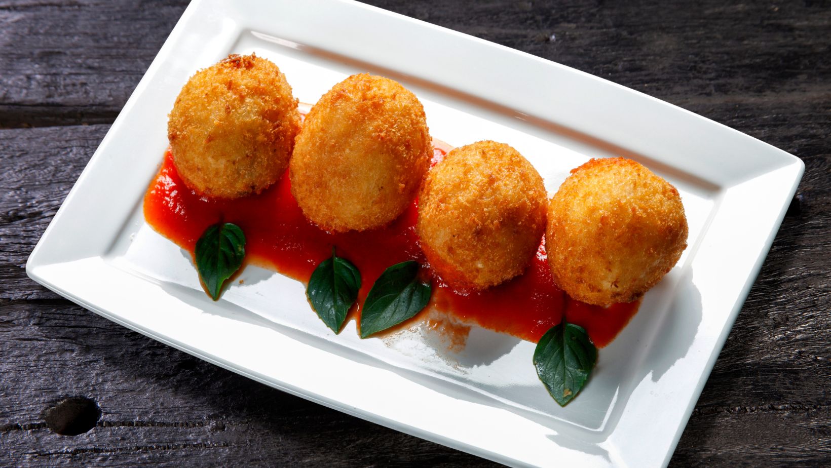 Delicious and Nutritious: 10 Healthy Dinner Party Recipes to Impress Your Guests